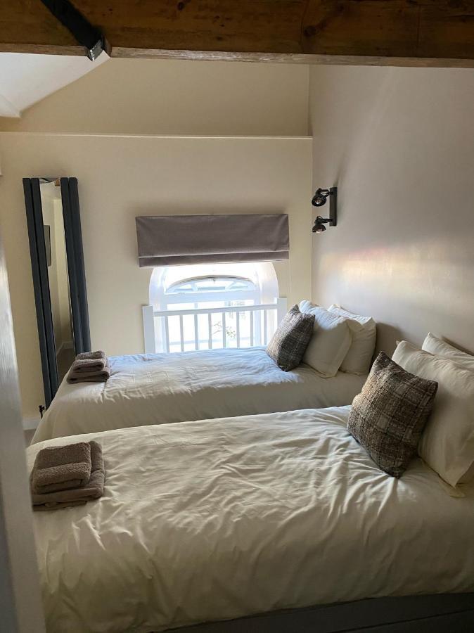 Top Tip Rooms Newmarket 纽马基特 外观 照片